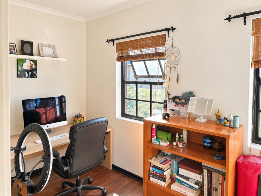 To Let 2 Bedroom Property for Rent in Observatory Western Cape